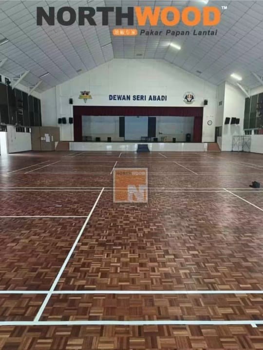 Gelanggang badminton dewan komuniti